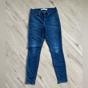 Levi Strauss signature high-rise skinny jeans